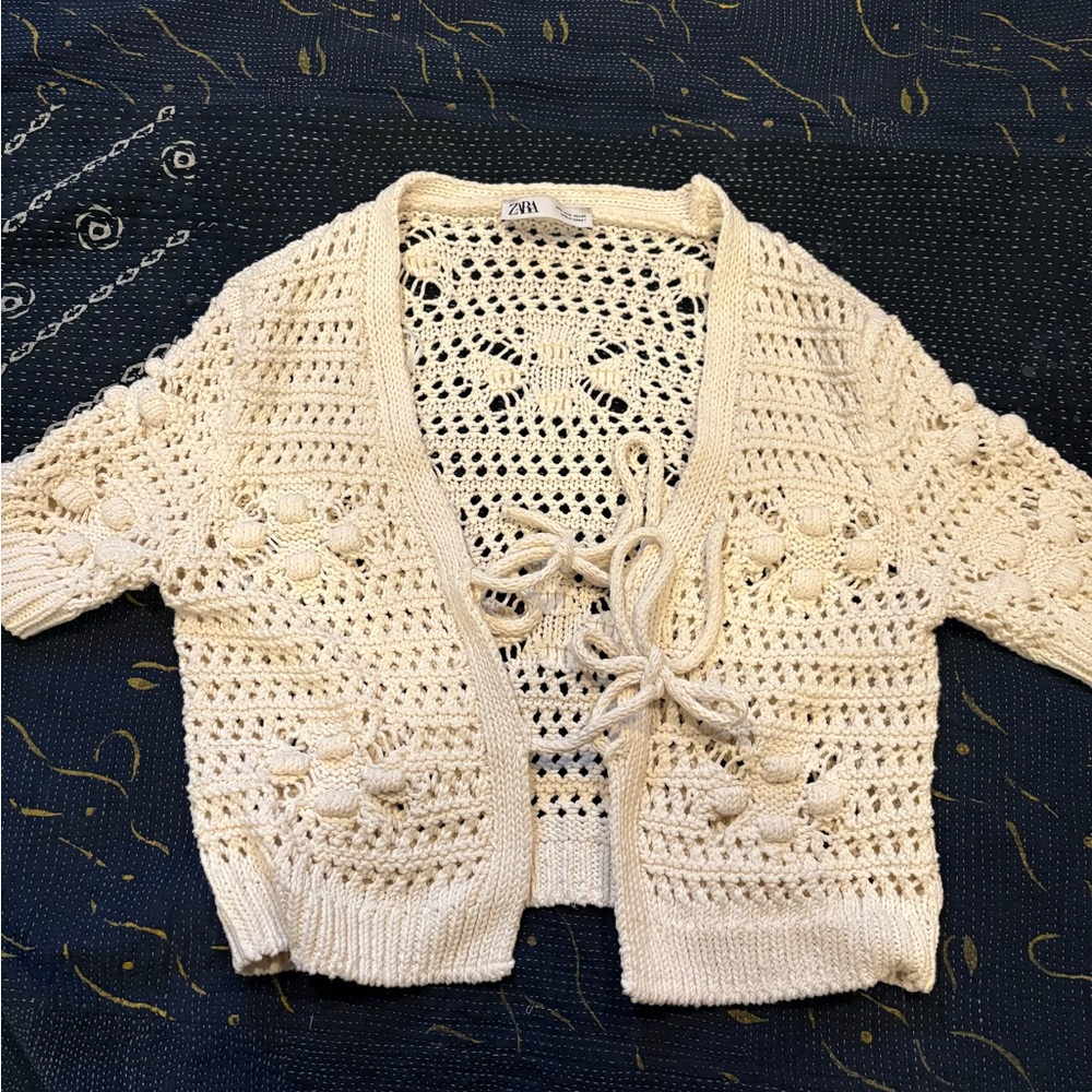 Zara Cream crochet knit textured cardigan size small